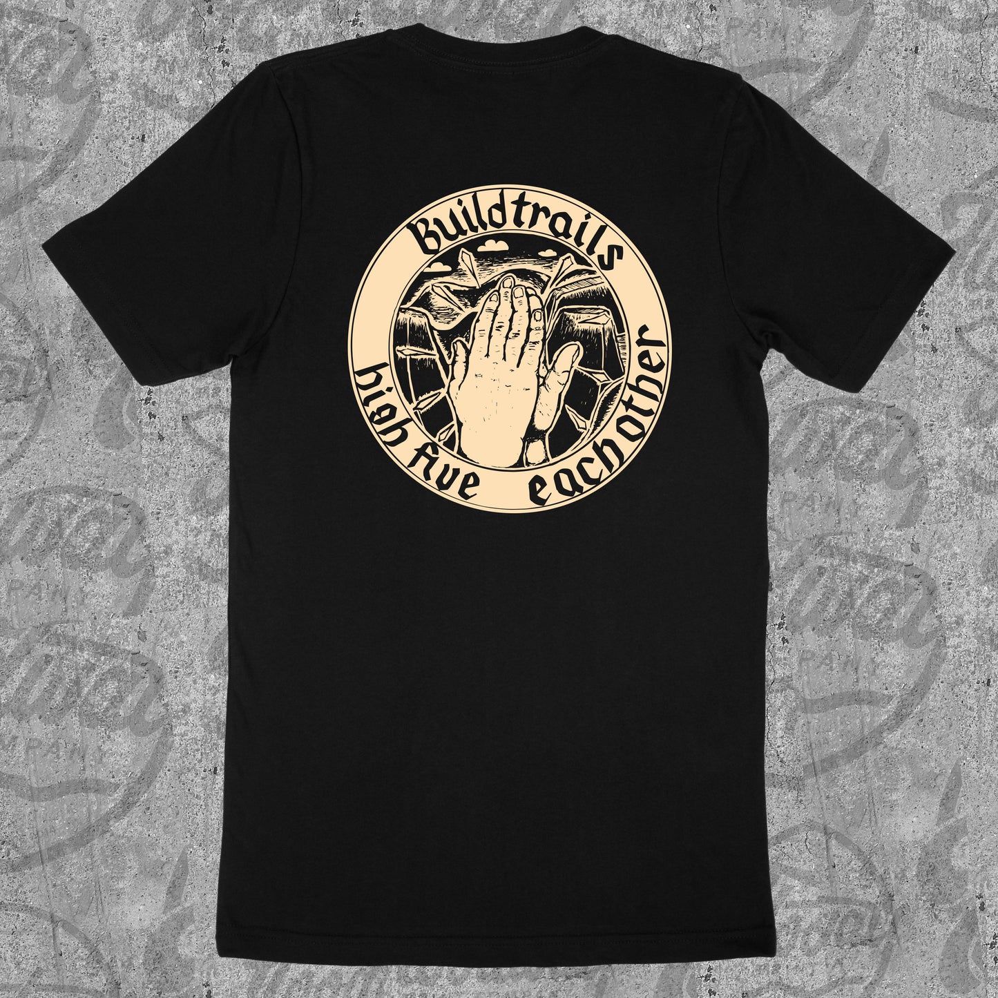 BUILD TRAILS tee - black/champagne